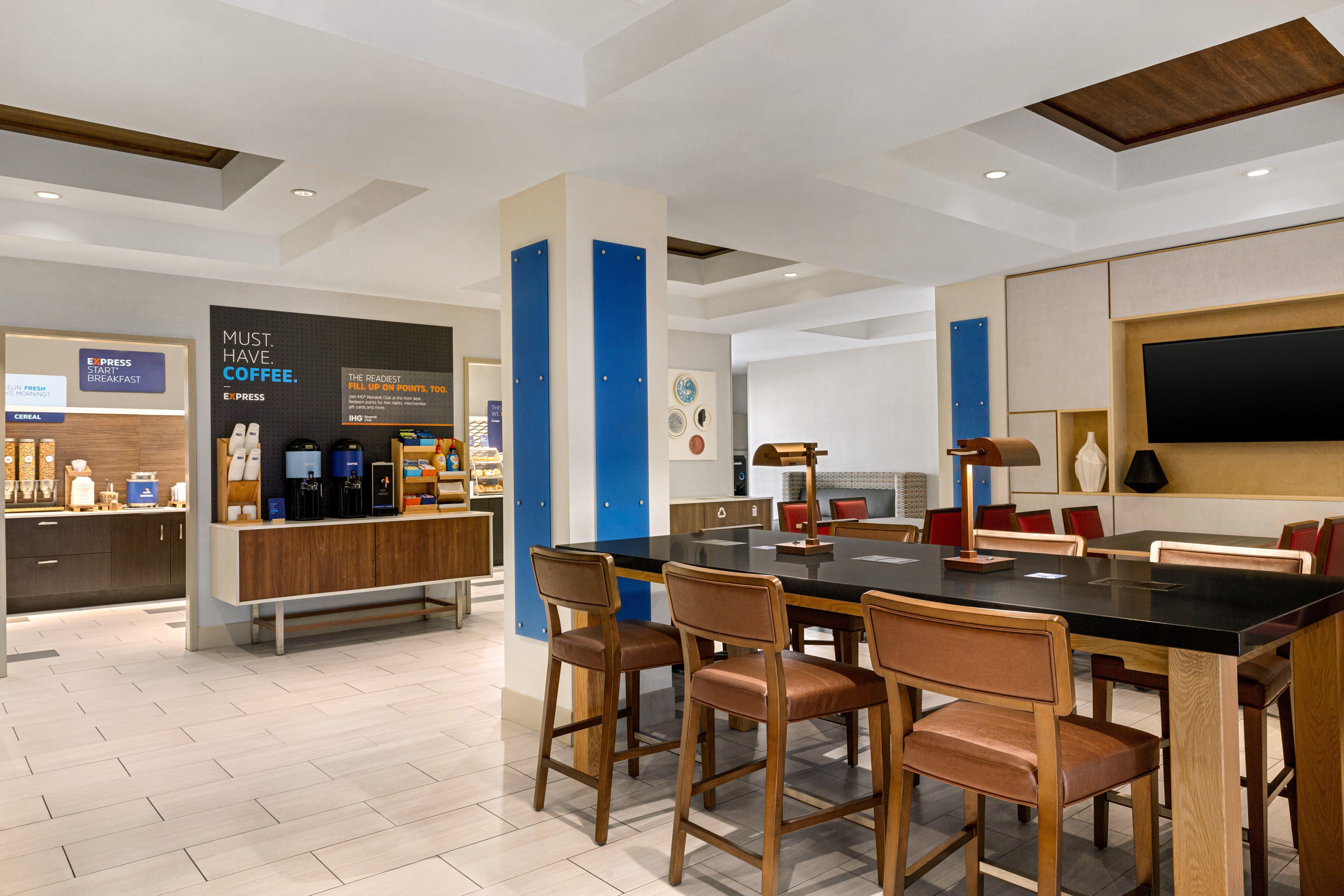 Holiday Inn Express Hotel & Suites Shawnee I-40 By Ihg Dış mekan fotoğraf